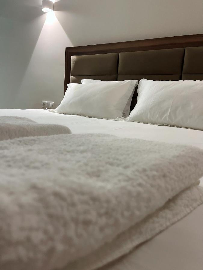 Hotel Nova Bisjkek Buitenkant foto