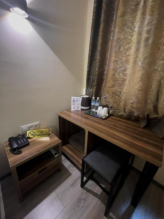 Hotel Nova Bisjkek Buitenkant foto