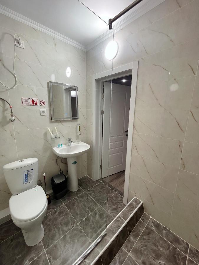Hotel Nova Bisjkek Buitenkant foto